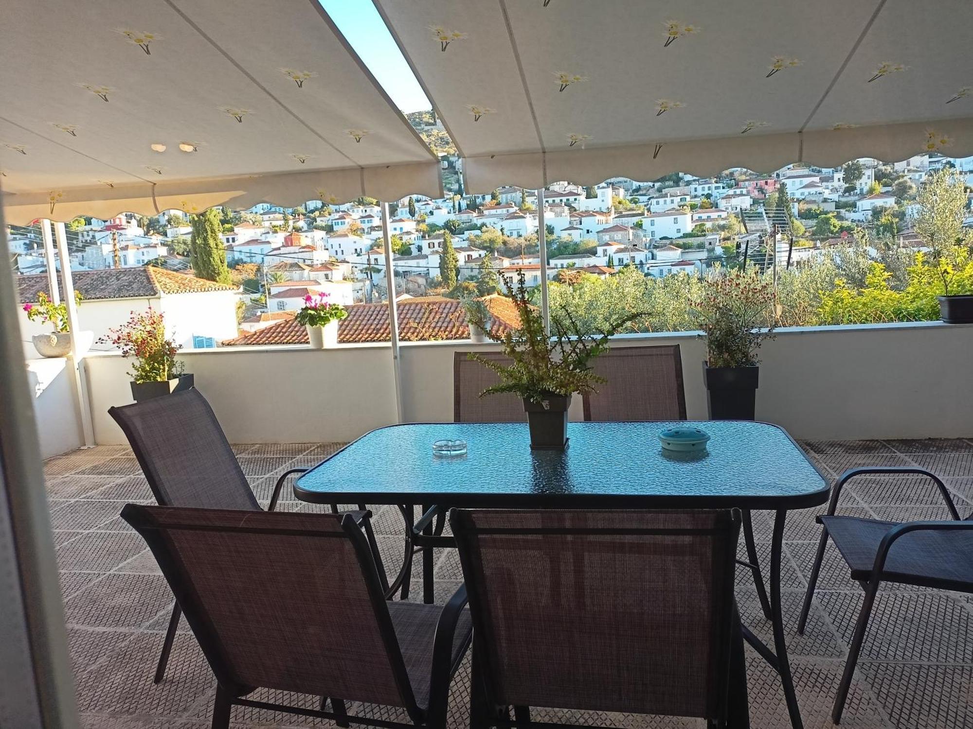 Smaragdas Paradise 이드라 외부 사진
